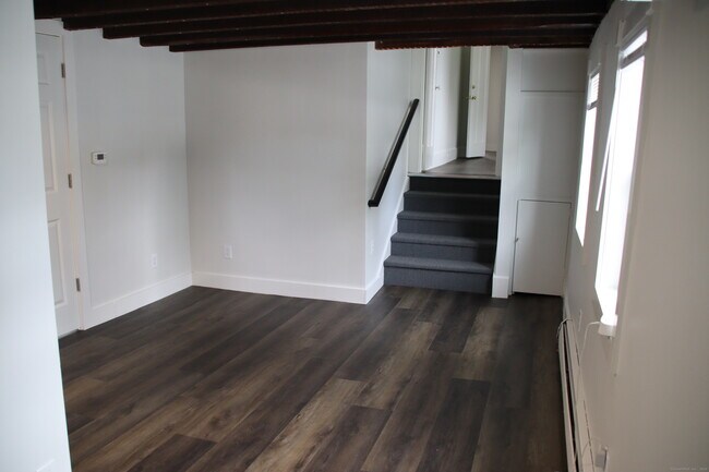 Building Photo - 130 W River St