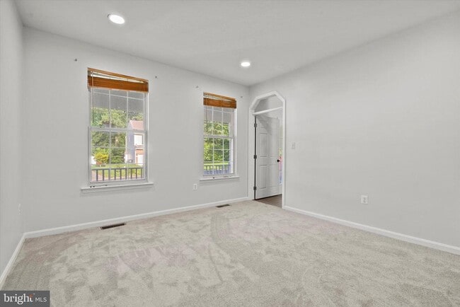 Building Photo - 2230 Community Dr