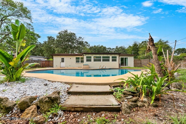 Building Photo - 2426 Clemson Dr