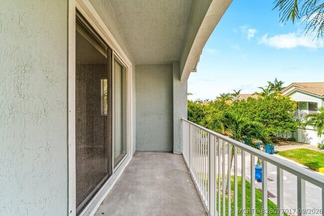 Building Photo - 3097 Laurel Ridge Cir