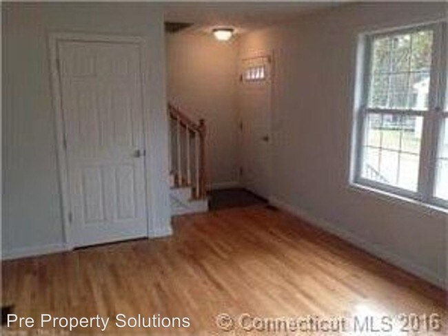 Building Photo - 3 br, 1.5 bath House - 29A Prospect Street