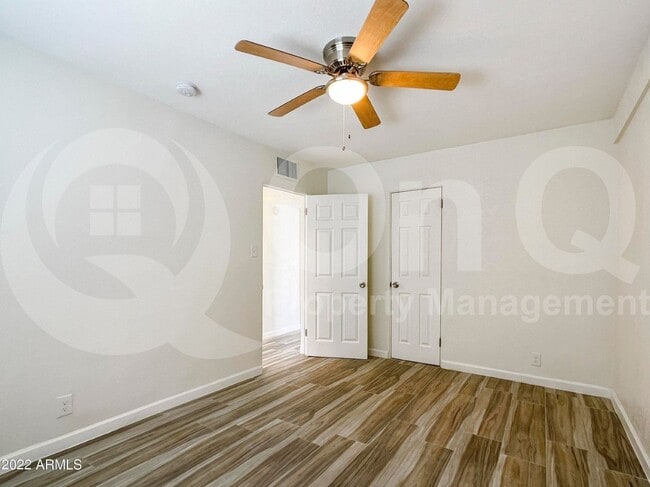 Building Photo - 2109 W Hayward Ave