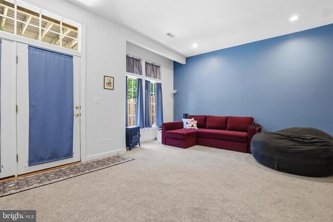 Building Photo - 6660 Debra Lu Way