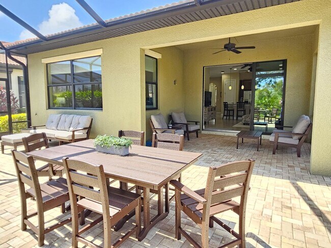 Building Photo - 10361 Crooked Crk Dr