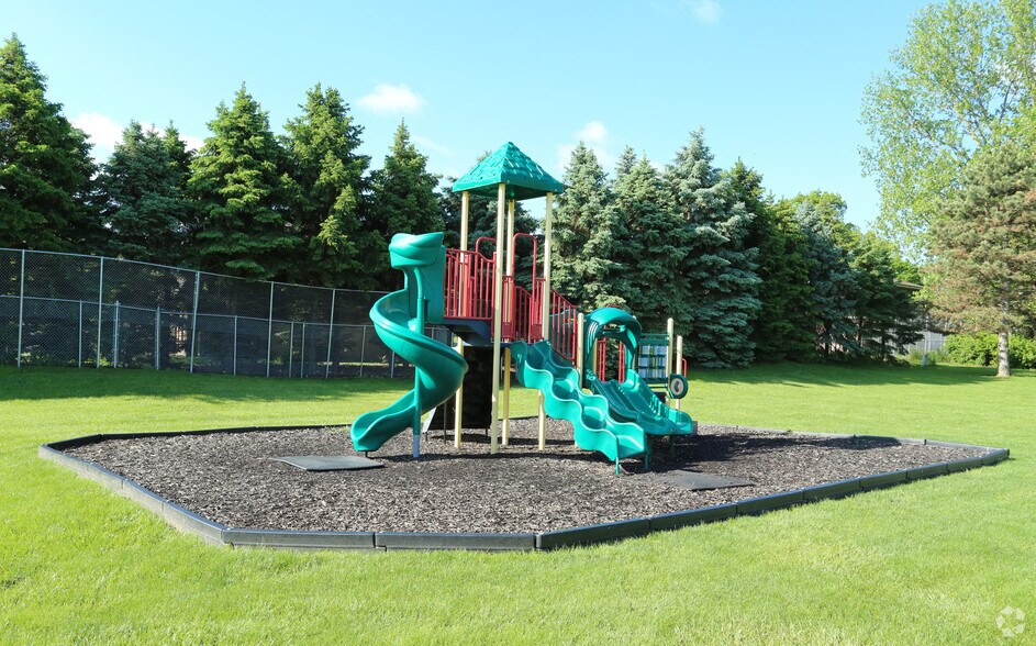 Wildwood Village Apartments 2895 La Vista Dr Columbus OH 43204