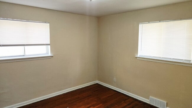 Building Photo - Delightful 3-Bedroom, 2-Bath Haven in St. ...