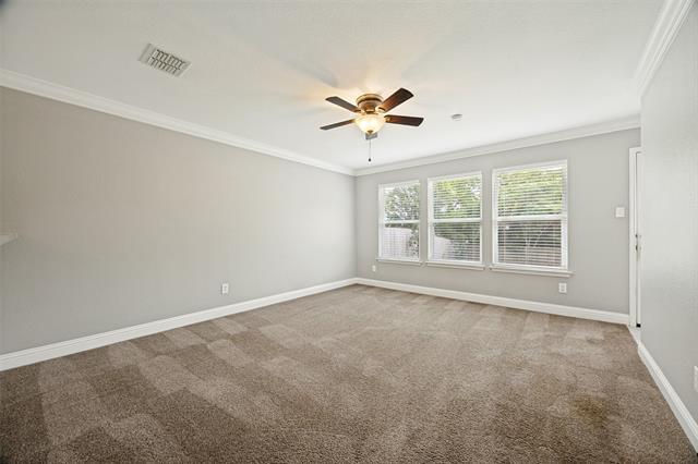 Building Photo - 1601 Elm St