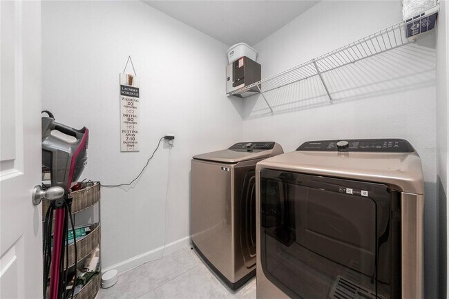 Building Photo - 3173 Armstrong Spring Dr