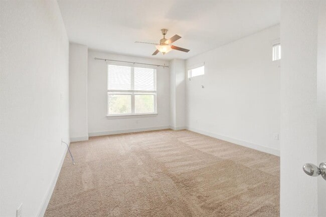 Building Photo - 5915 Swayden Ln