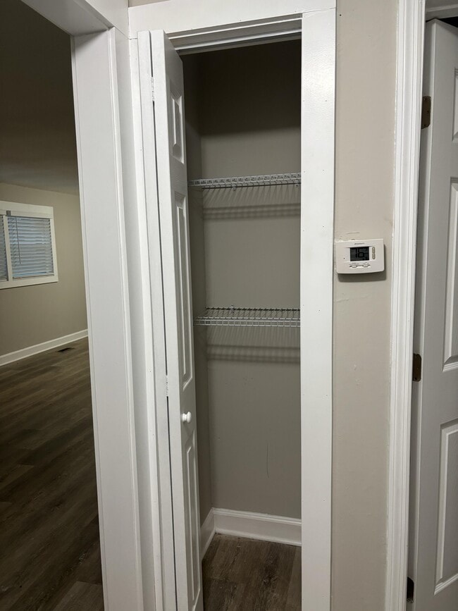 Building Photo - 3881 Spencer Cir