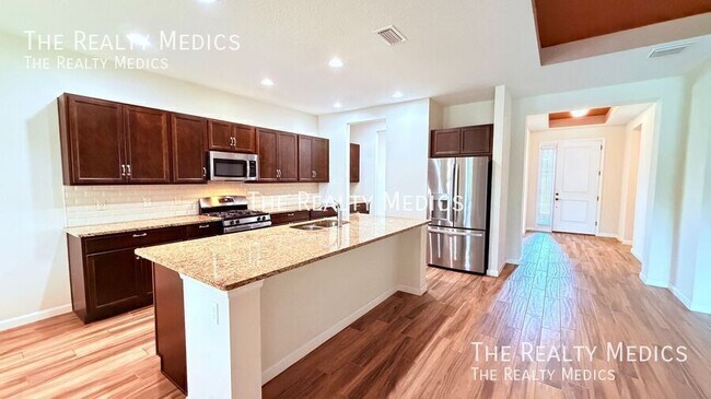 Building Photo - 1102 Victoria Hills Dr S