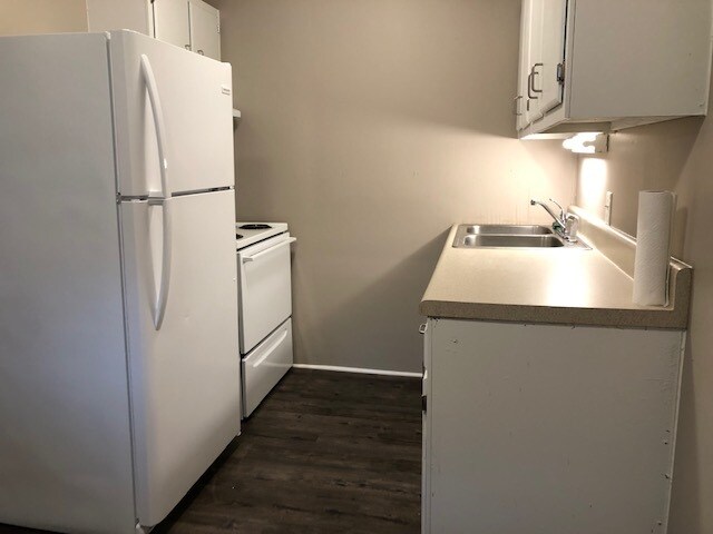 Building Photo - 3300 Starlight Dr