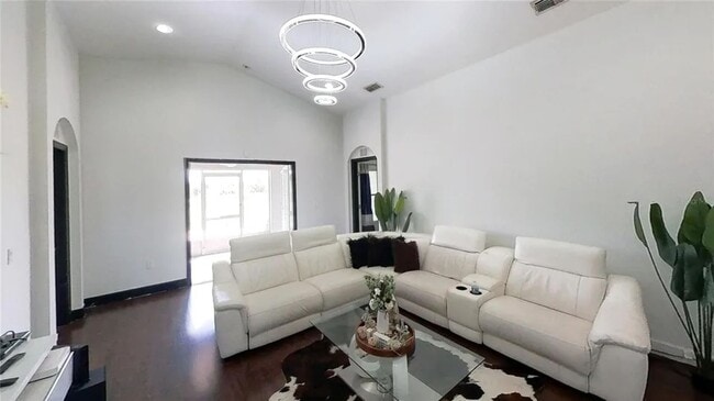 Building Photo - 2641 Sunset Cir