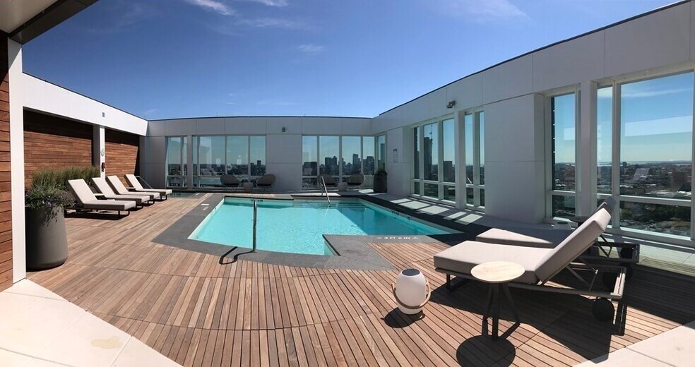 Building Photo - 188 Brookline Ave