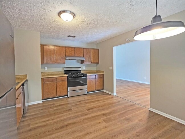 Building Photo - 7080 Greenbower Ln