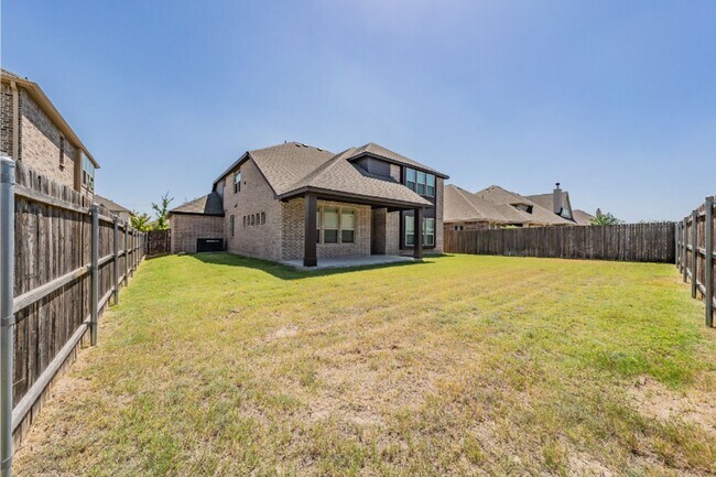 Building Photo - 504 Ridgewater Trail