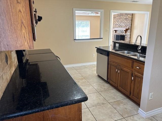 Building Photo - 626 W Stoneybrook Dr