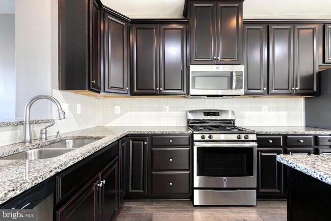 Building Photo - 7635 Telamon Wy