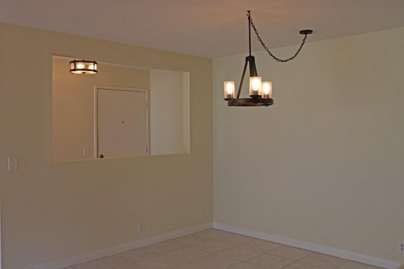 Building Photo - 2639 Pirineos Way