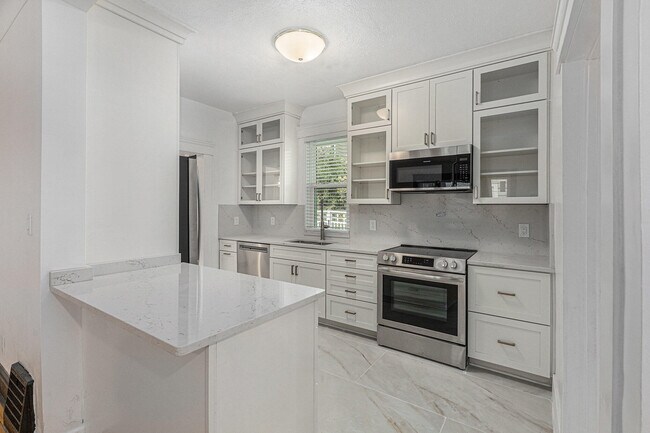 Building Photo - 1208 Olivia Ave