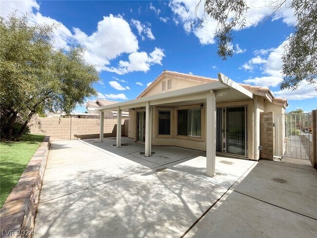 Building Photo - 11061 Cusumano Ct