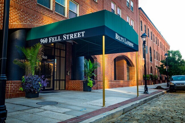 Front of the building - 960 Fell St