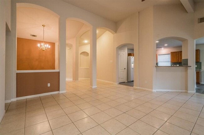 Building Photo - 1832 Camas Dr