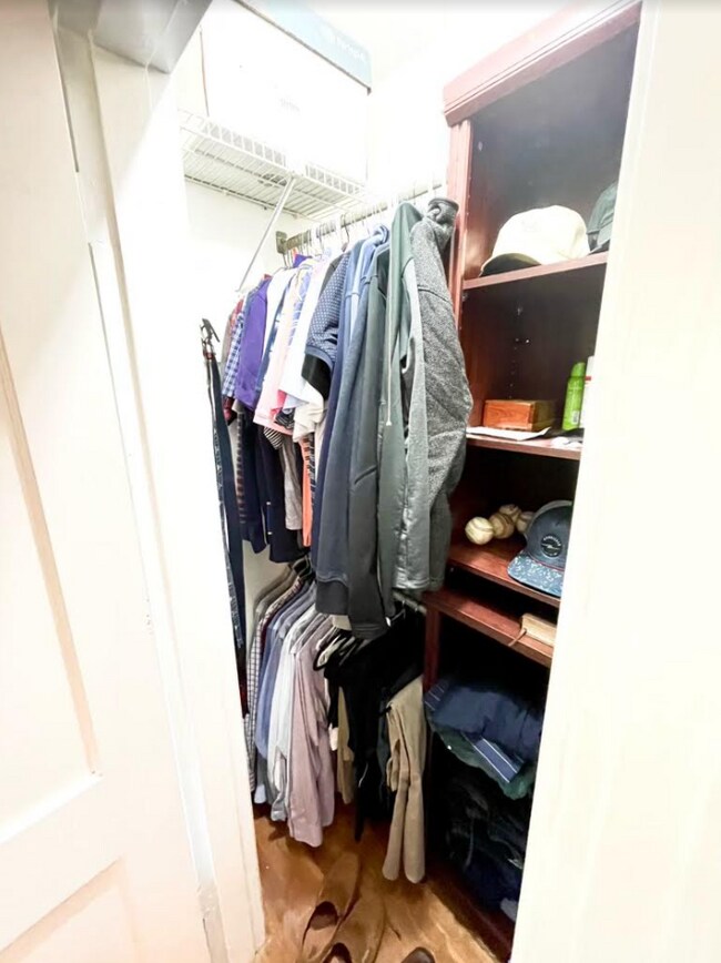 Building Photo - 1500 S Barton St