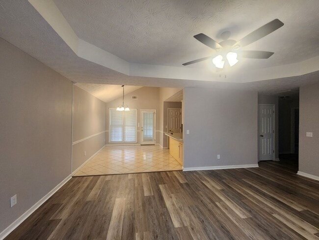 Building Photo - 6523 Fairfax Way