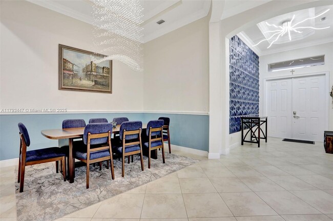 Building Photo - 8840 S Miralago Way