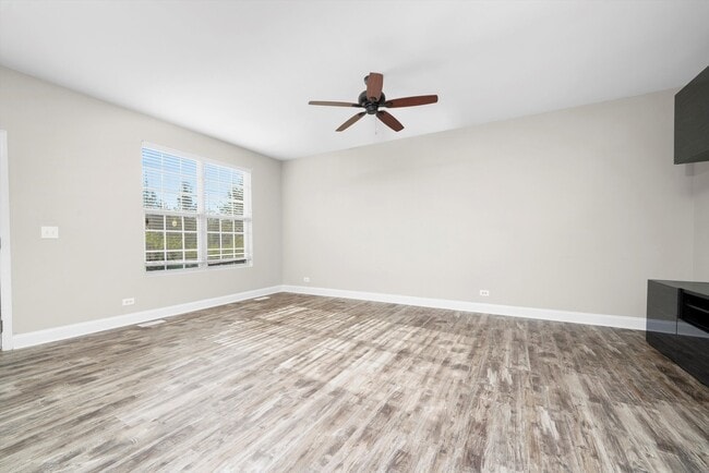 Building Photo - 533 Cannon Ball Dr