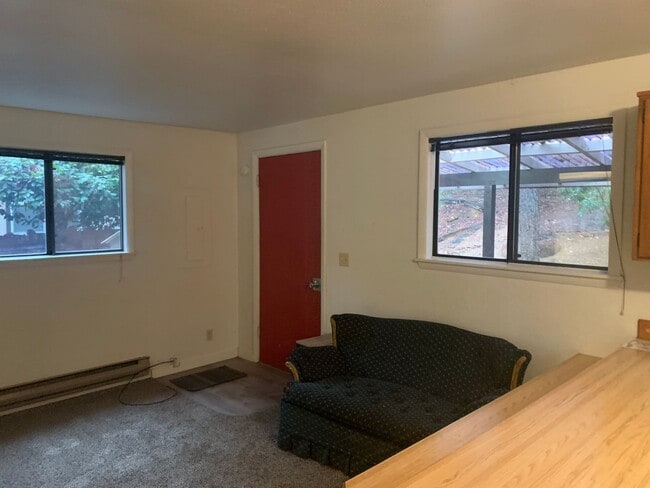 Building Photo - 1BED 1BATH Country Cabin with Mini-Split AC