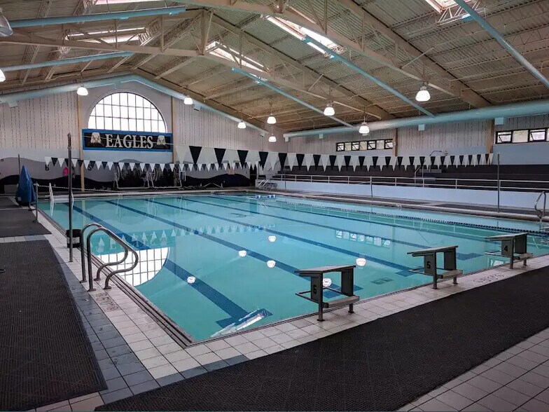 Building Photo - 500 Central Ave