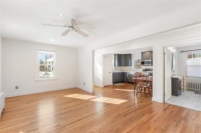 Building Photo - 31 Washington St