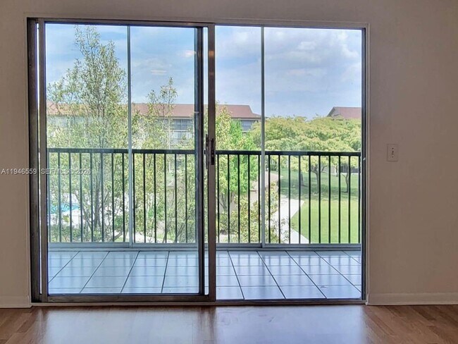 Building Photo - 12651 SW 16th Ct