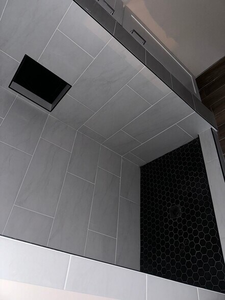 Building Photo - 32952 Urban Ave