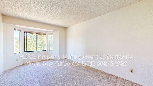Building Photo - 7474 Mercedes Way