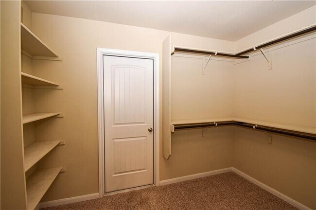 Building Photo - 8548 White Ibis Dr