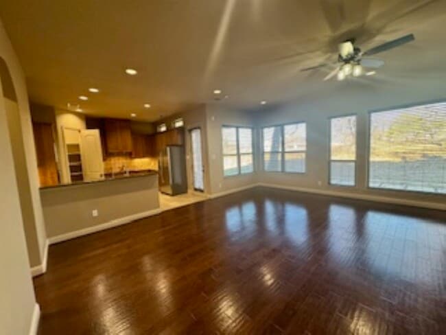 Building Photo - 3327 Bay W Blvd