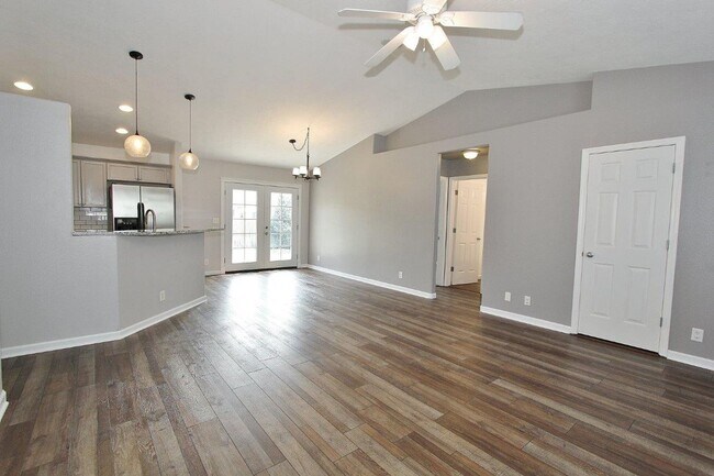Building Photo - Lovely Single-Level Home