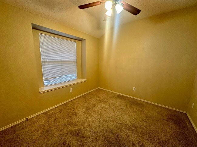 Building Photo - Park Glen Keller ISD Move-In April 2027