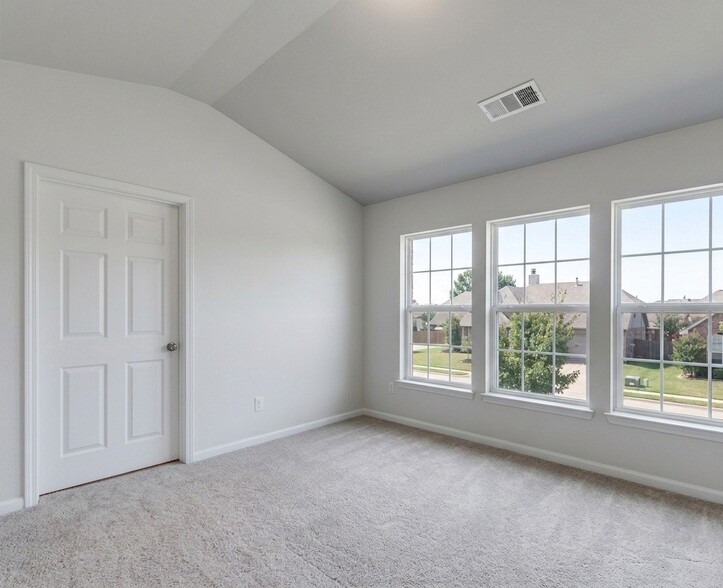 Building Photo - 955 Prestwyck Ct