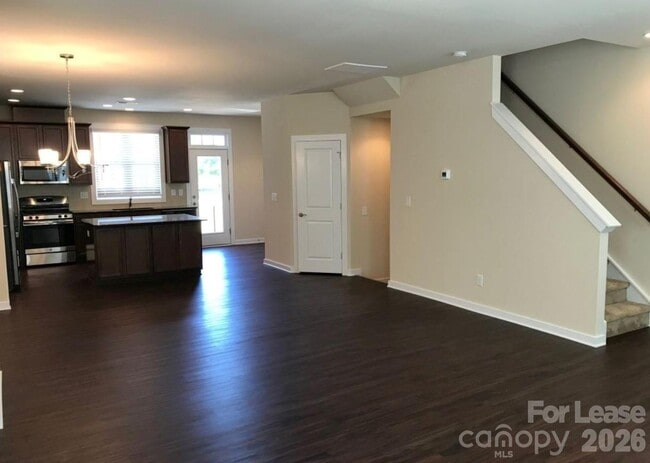 Building Photo - 1923 Winpole Ln