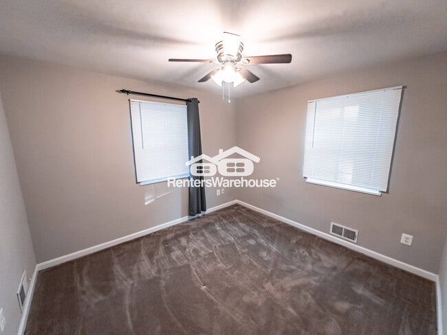 Building Photo - 709 Sheridan St