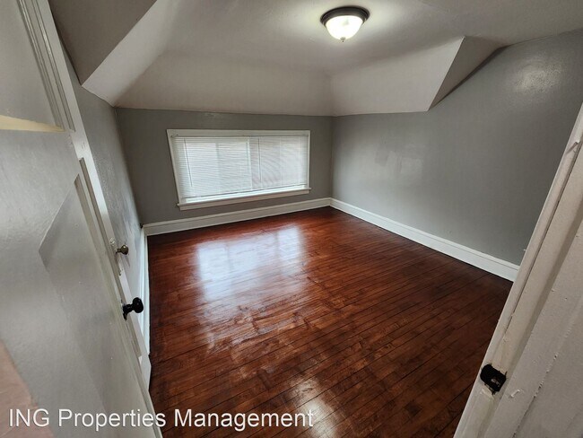 Building Photo - 4 br, 1 bath House - 4132 N 26th St