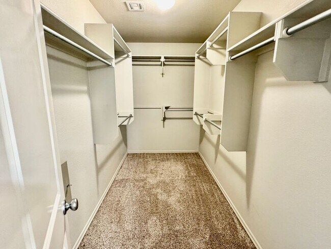 Building Photo - 8916 N 155th E Ave