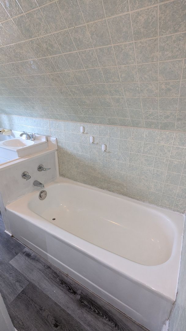 Building Photo - Schonfeld Holdings, LLC (916 6th St)