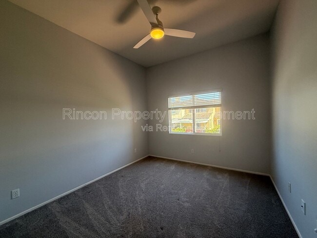 Building Photo - 2029 Milagro Pl