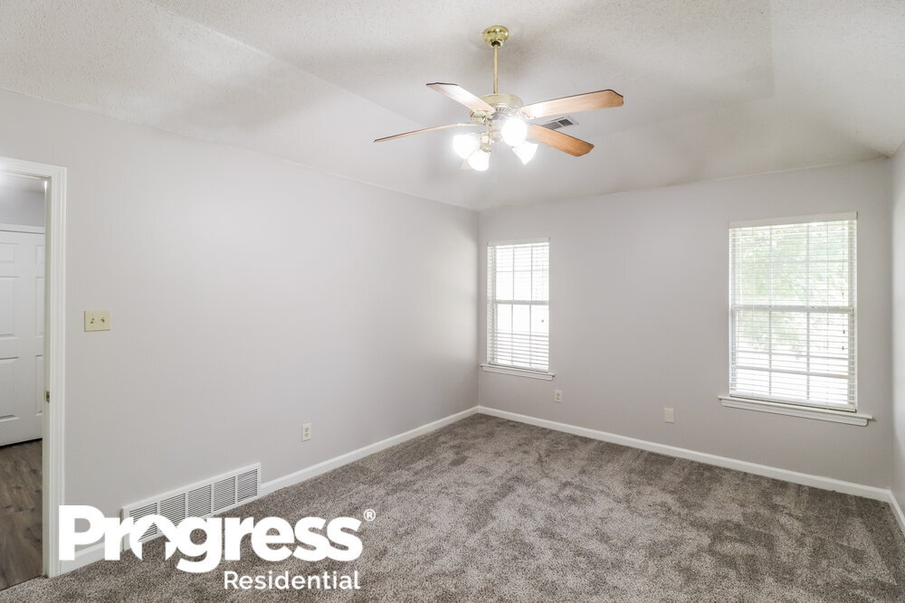 Building Photo - 9309 Garden Woods Cove