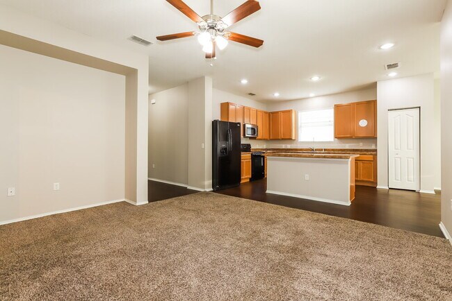 Building Photo - 4109 Sun Village Ct